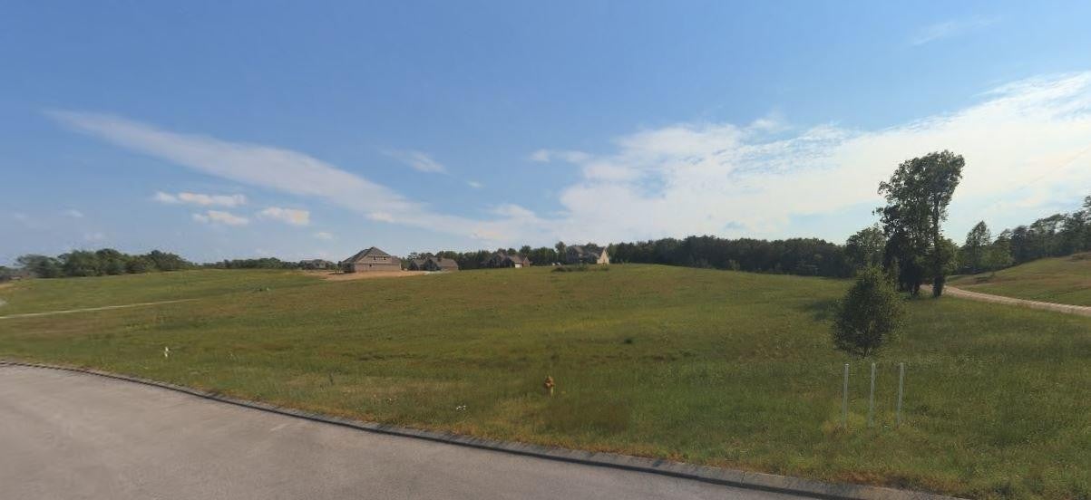 14292 May Road