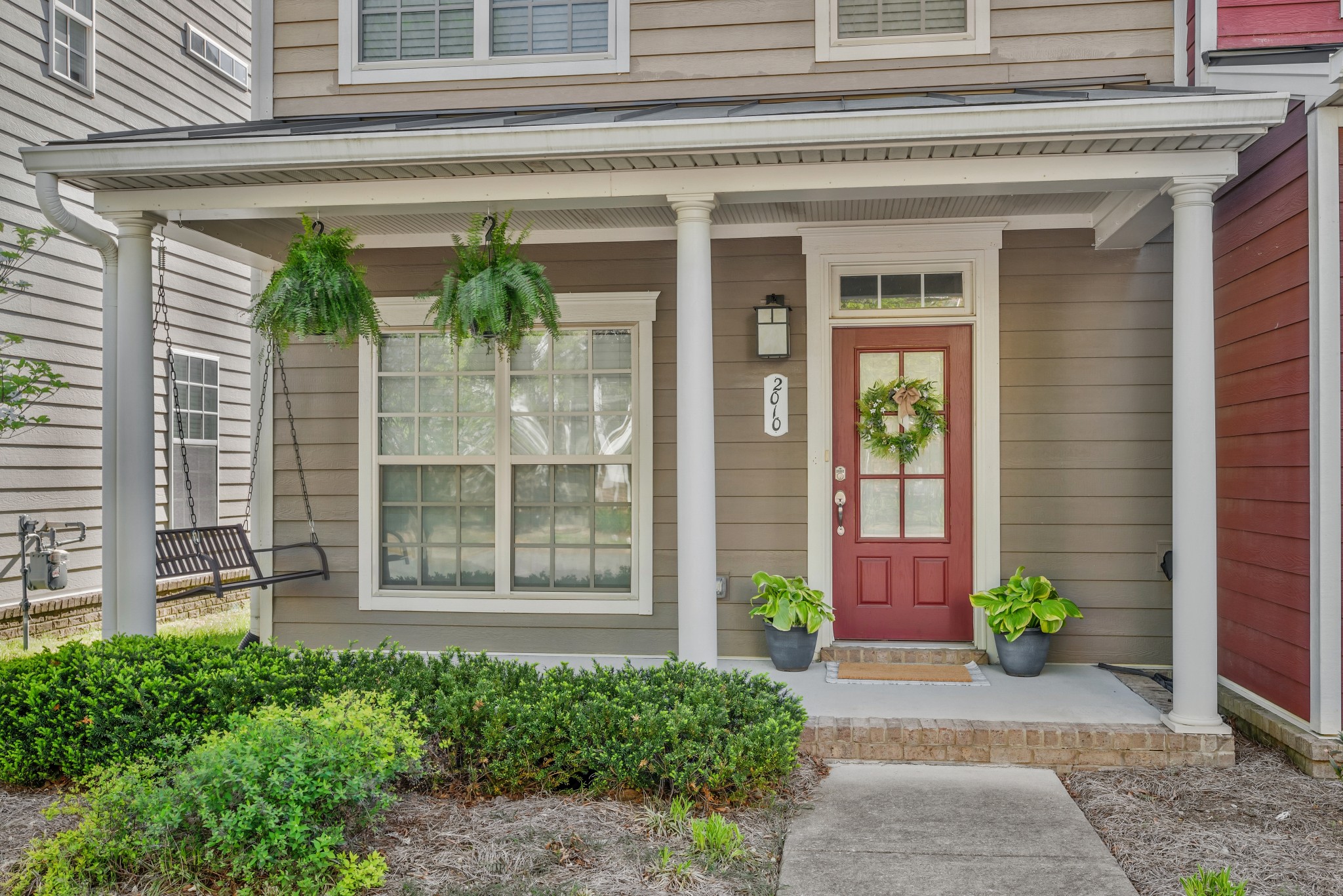 2010 Oak Trail Dr