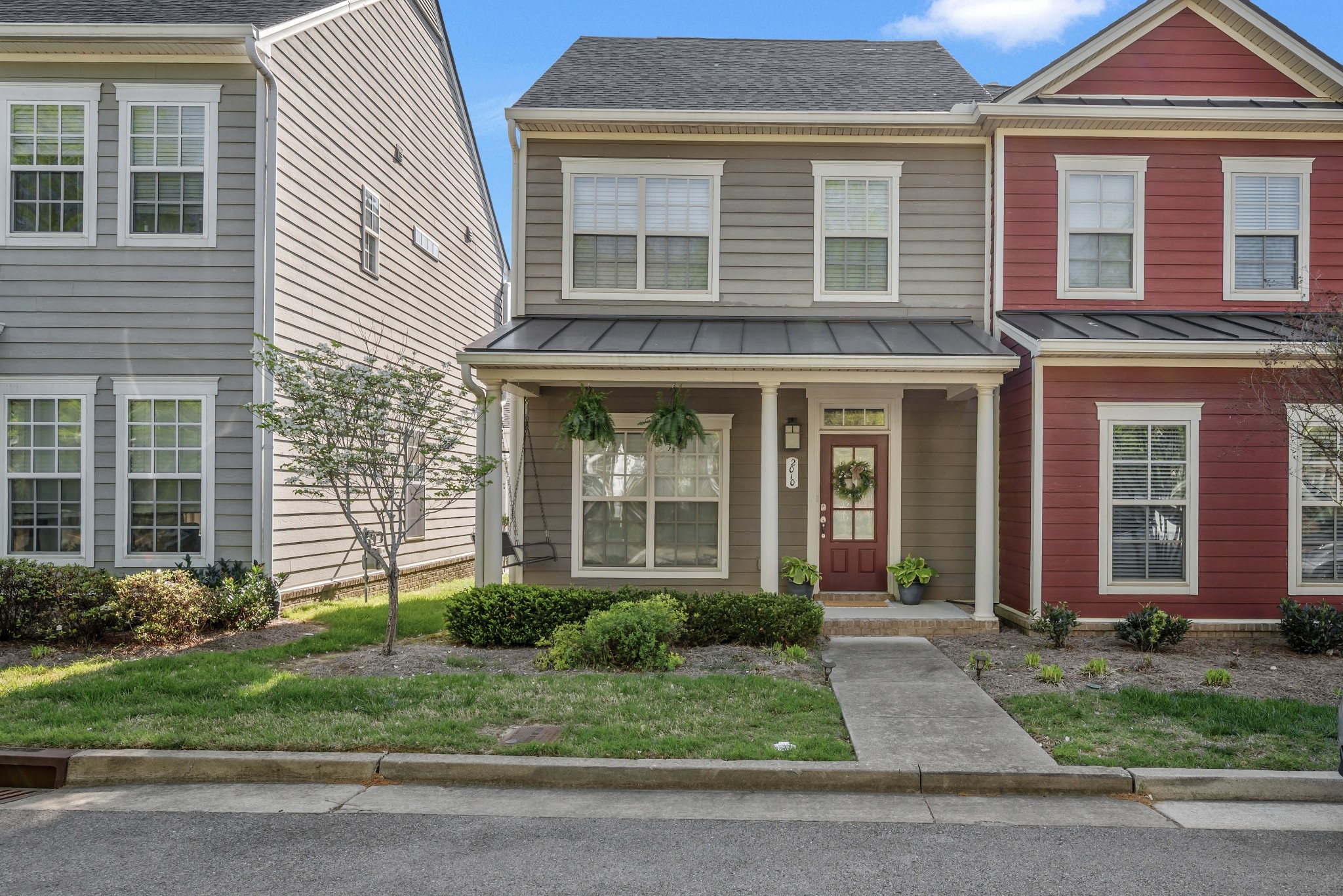 2010 Oak Trail Dr