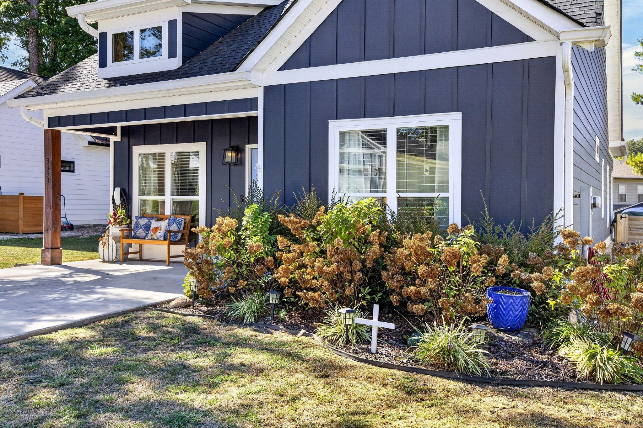3133 NW Parkstone Cove