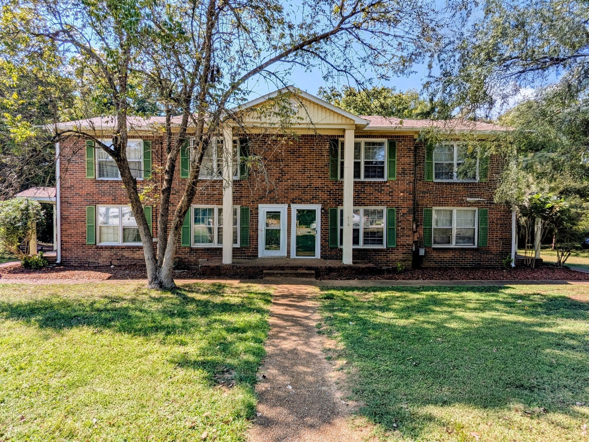 2.0-bed rental at 750 Holder Dr