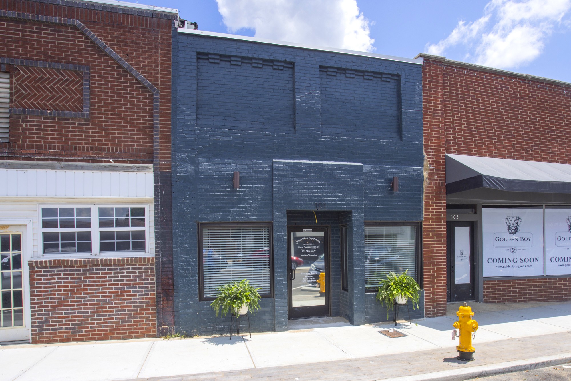 101 S Main St S