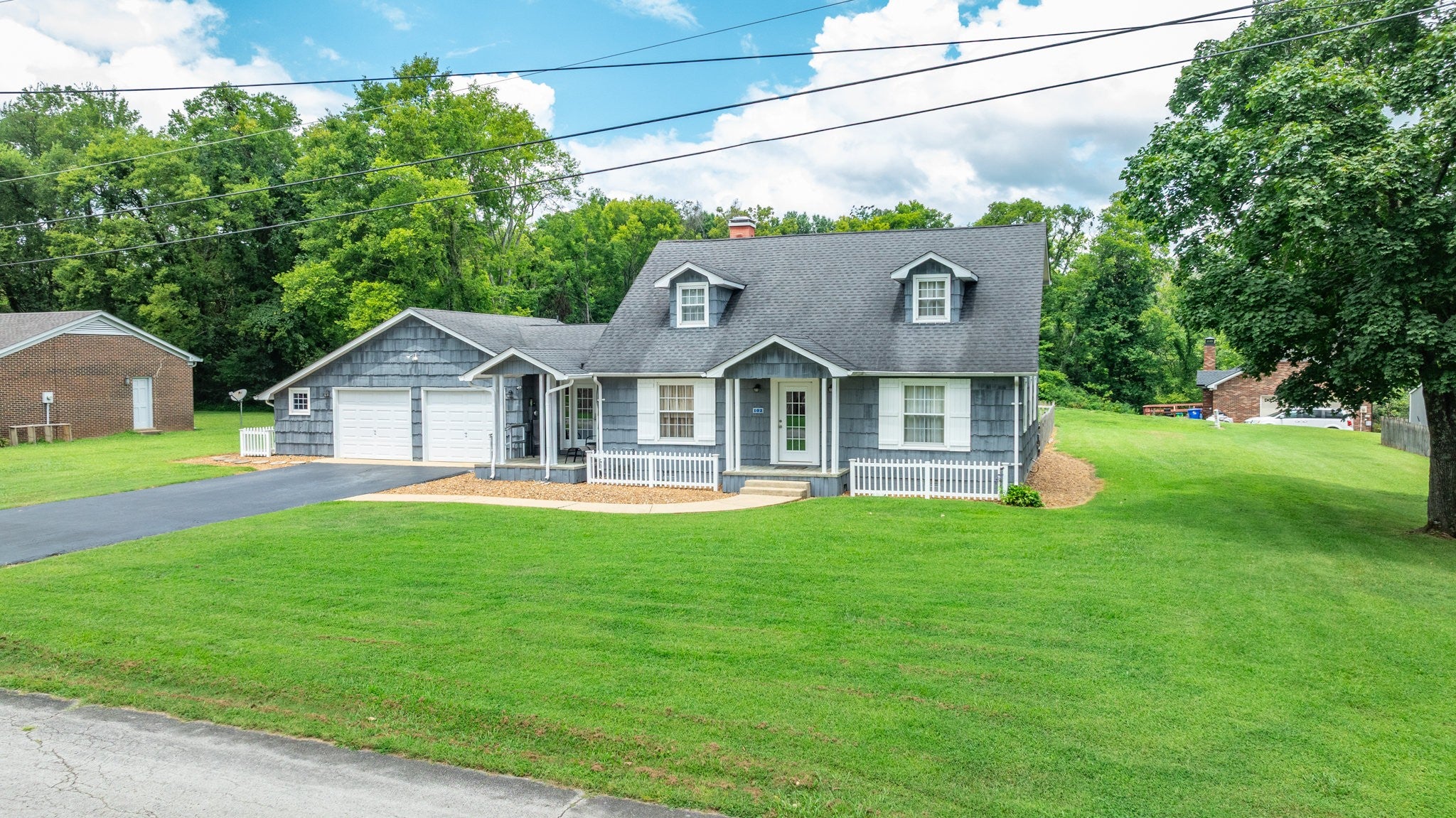 102 Revere Dr