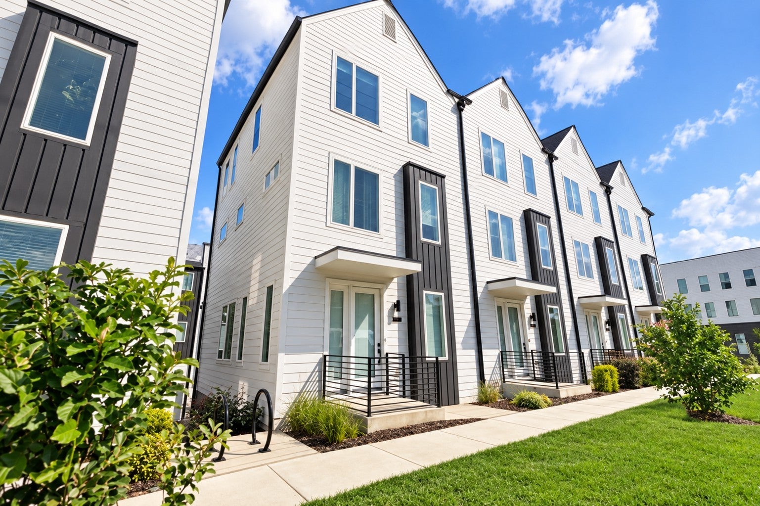 3-bed listing at 2204d Buena Vista Pike, Nashville