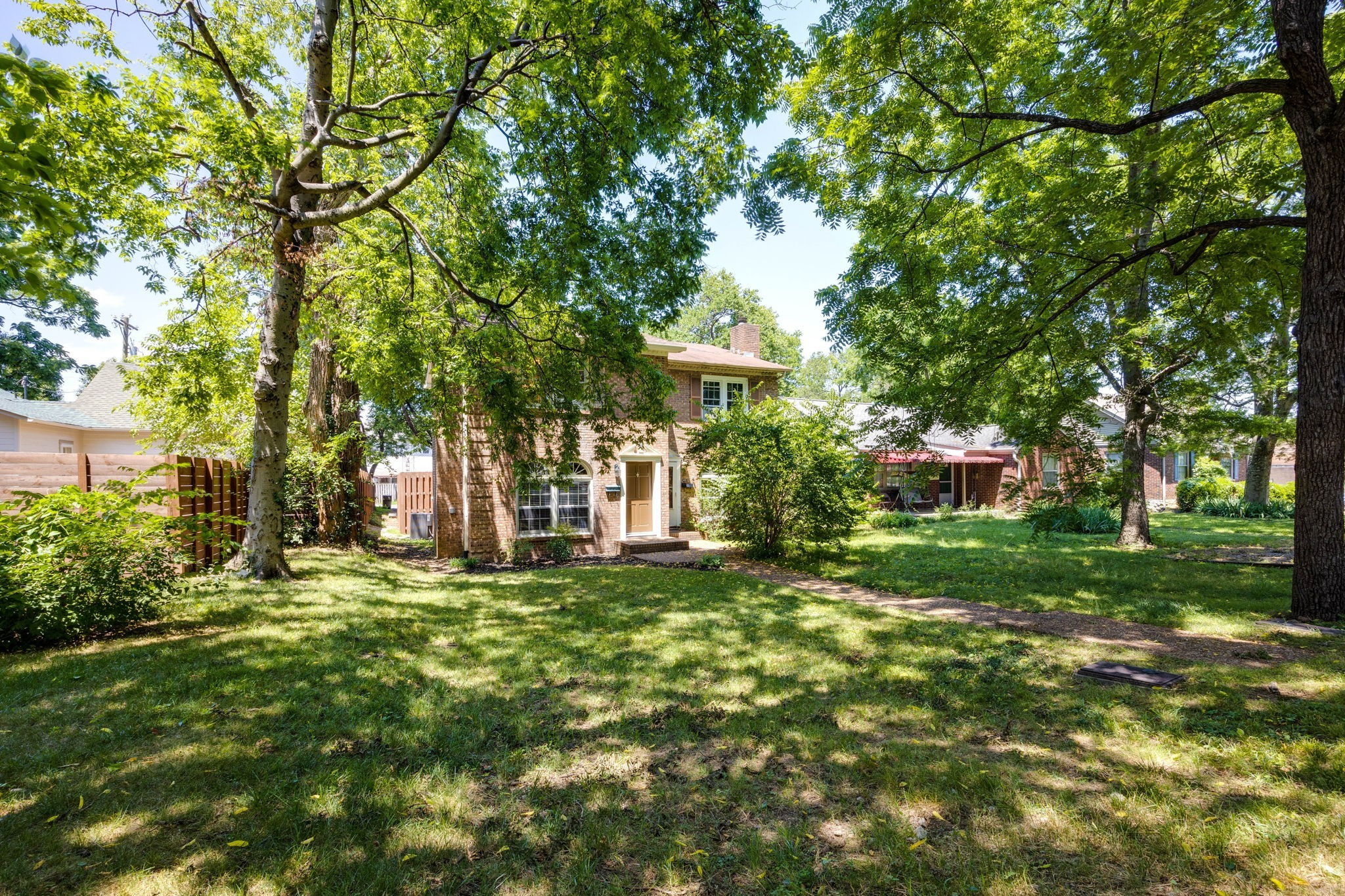 2604 Belcourt Ave B