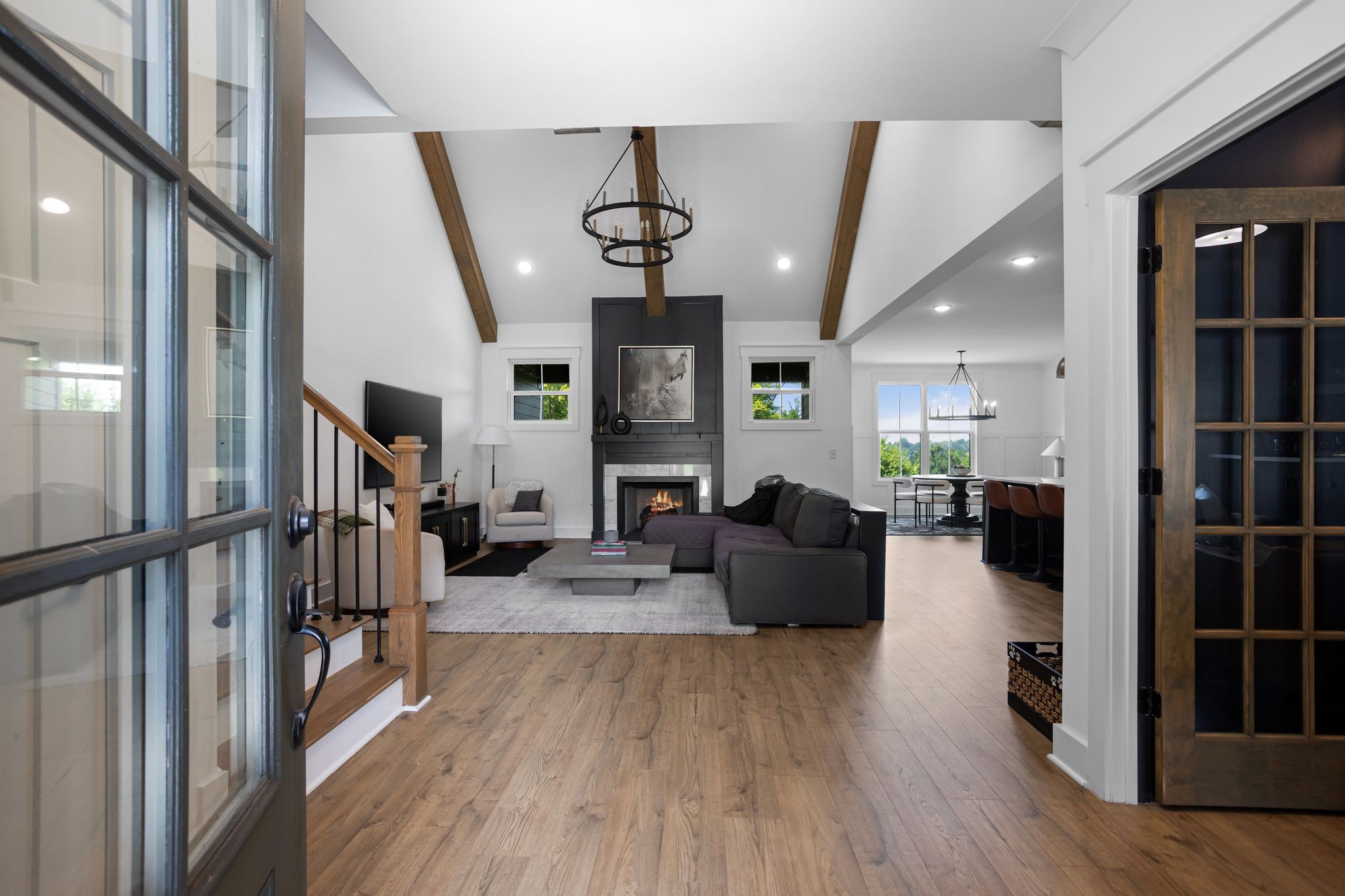 2114 Alpine Dr