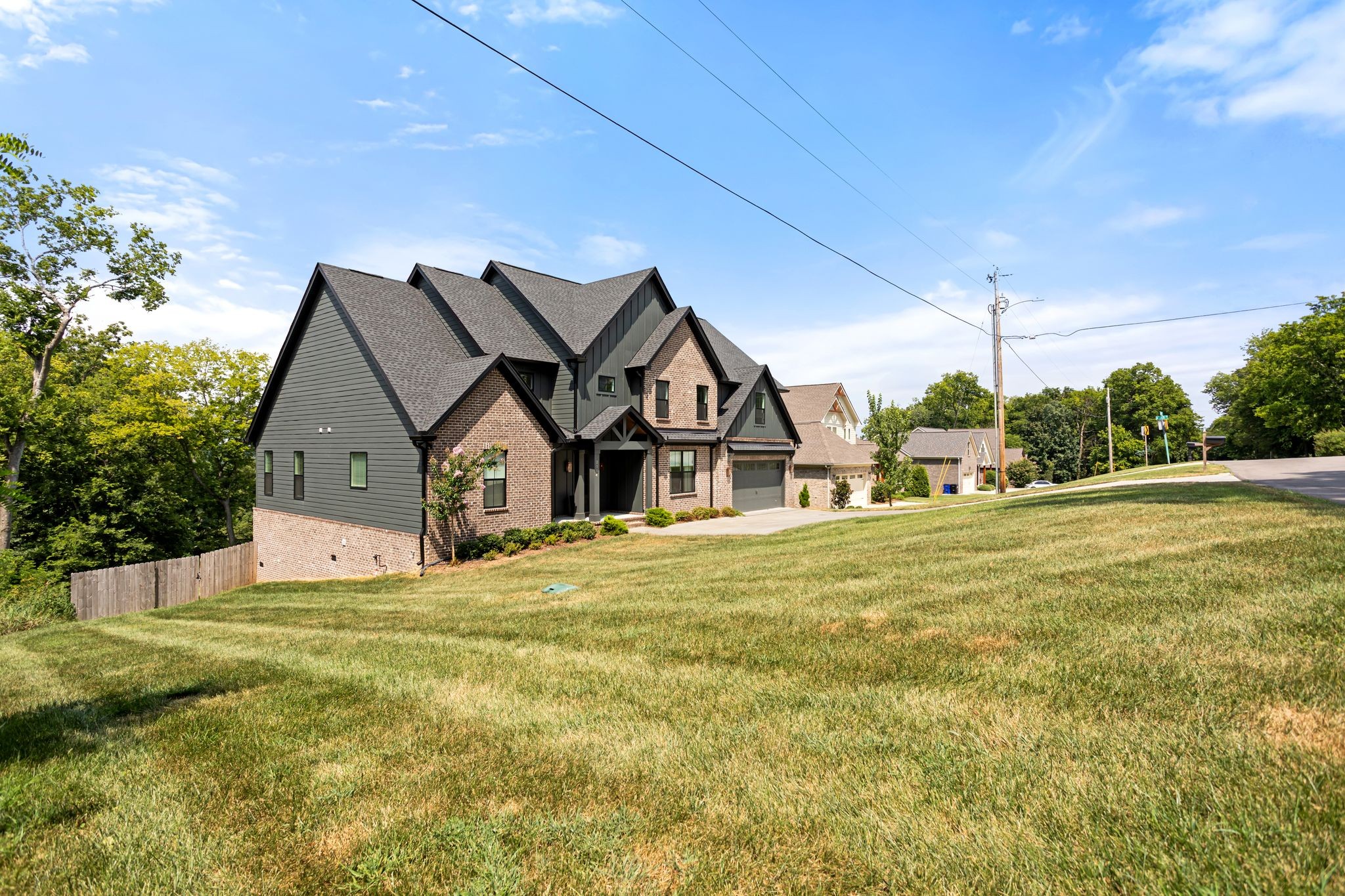 2114 Alpine Dr