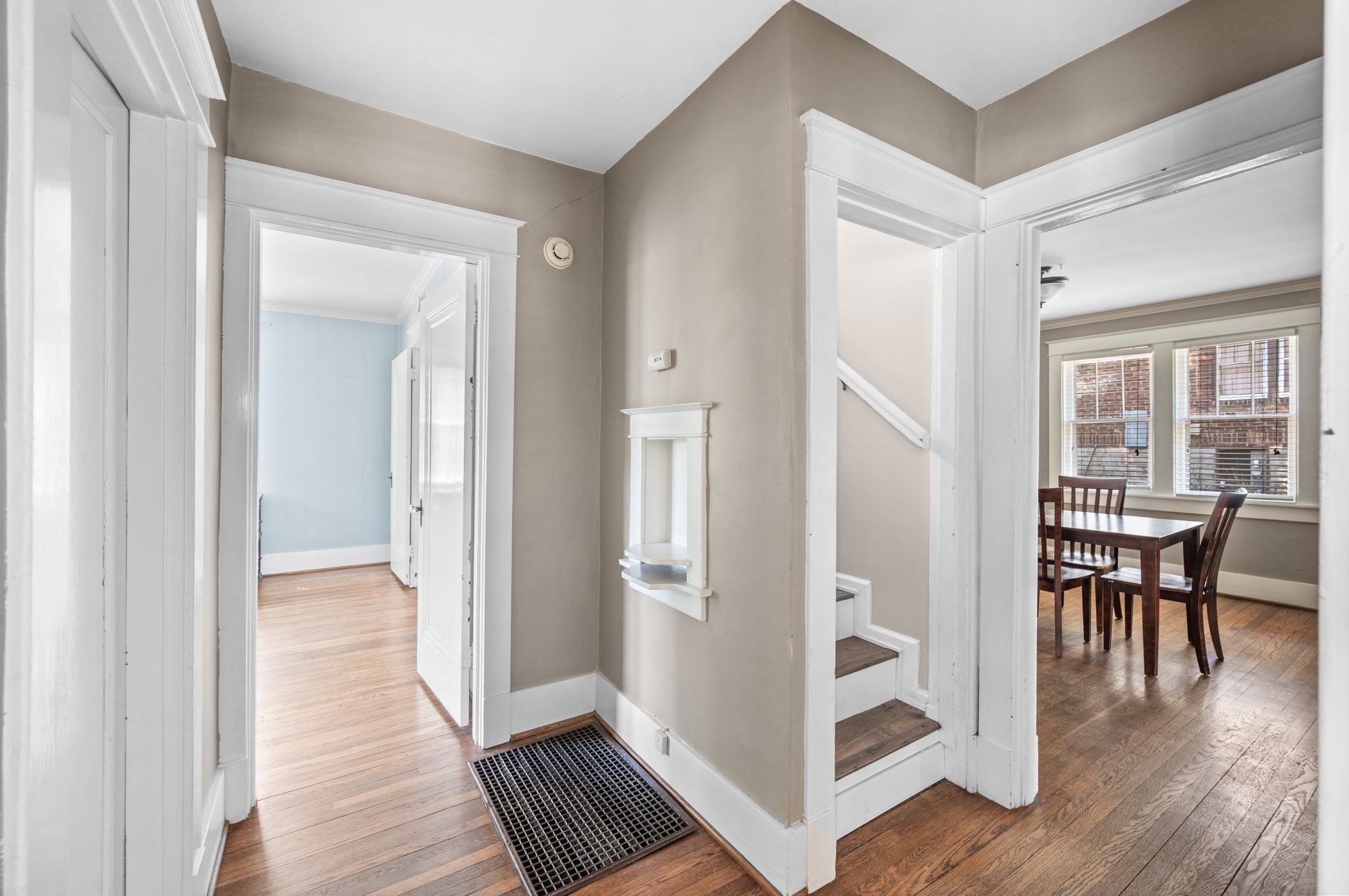 Nashville, Tennessee 37212, United States, 3 Bedrooms Bedrooms, ,2 BathroomsBathrooms,Residential,Active,201485