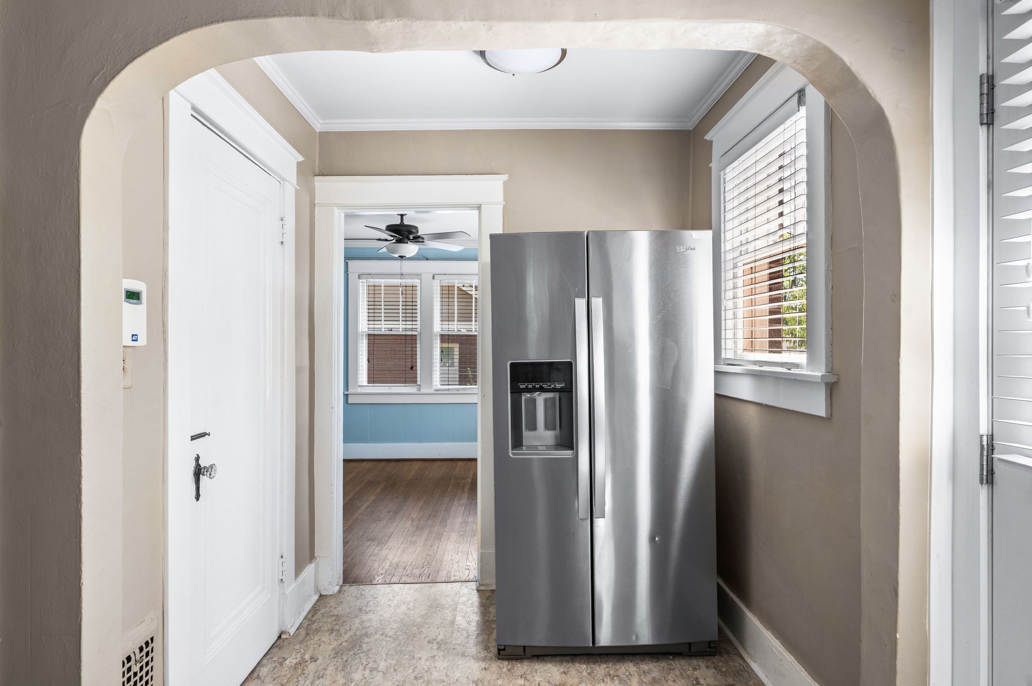 Nashville, Tennessee 37212, United States, 3 Bedrooms Bedrooms, ,2 BathroomsBathrooms,Residential,Active,201485