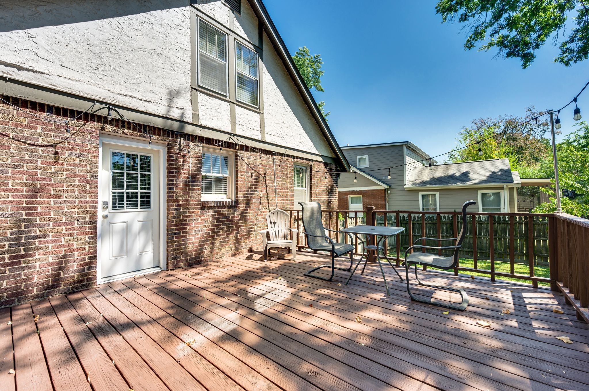 Nashville, Tennessee 37212, United States, 3 Bedrooms Bedrooms, ,2 BathroomsBathrooms,Residential,Active,201485