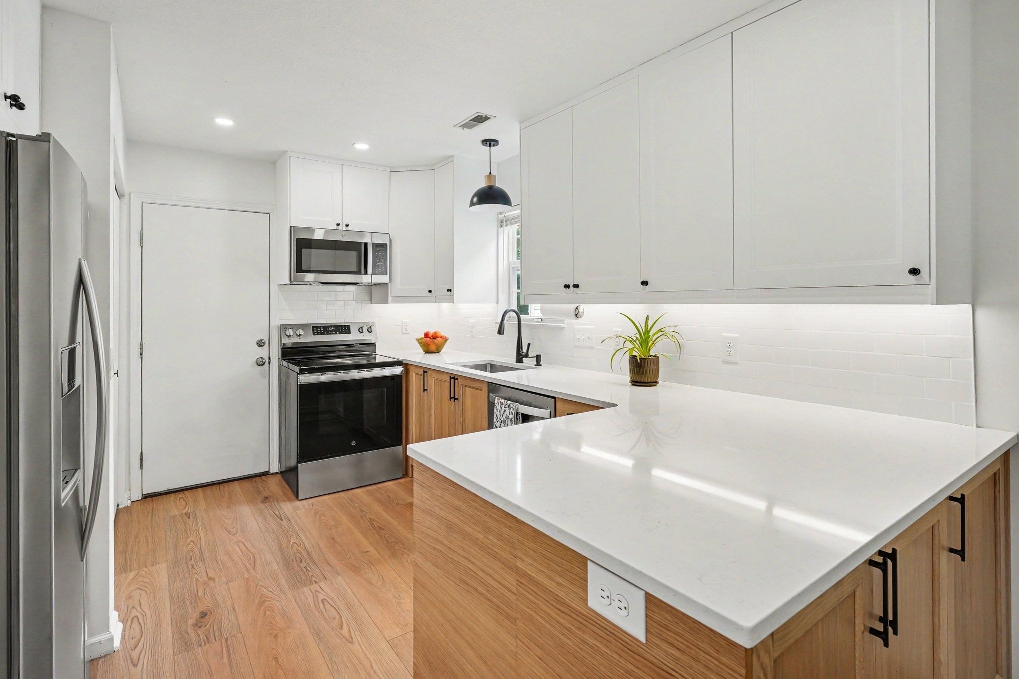 3-bed listing at 5616 Royal Ct, Hermitage