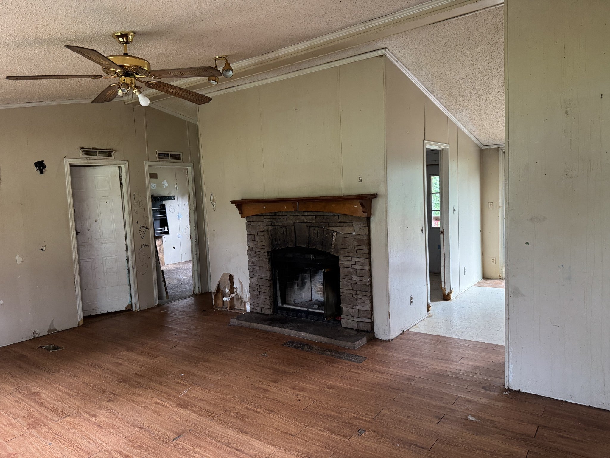 107 Elton Ct