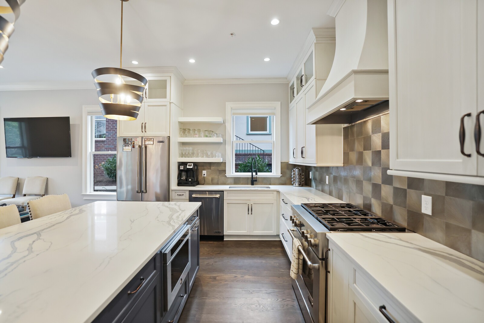 Nashville, Tennessee, 37206, United States, 7 Bedrooms Bedrooms, ,8 BathroomsBathrooms,Residential,Active,2006799