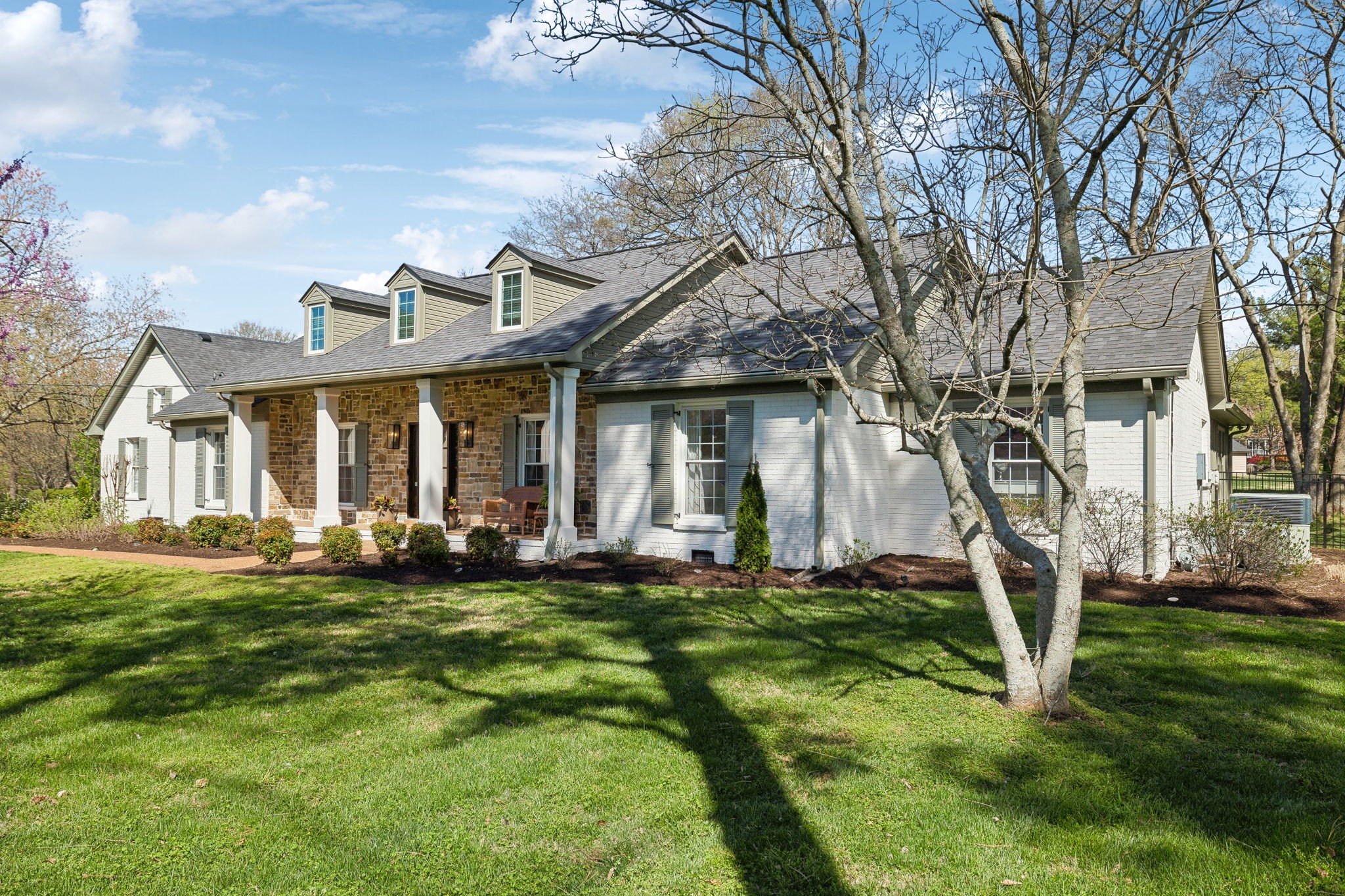9240 Kingsboro Ct