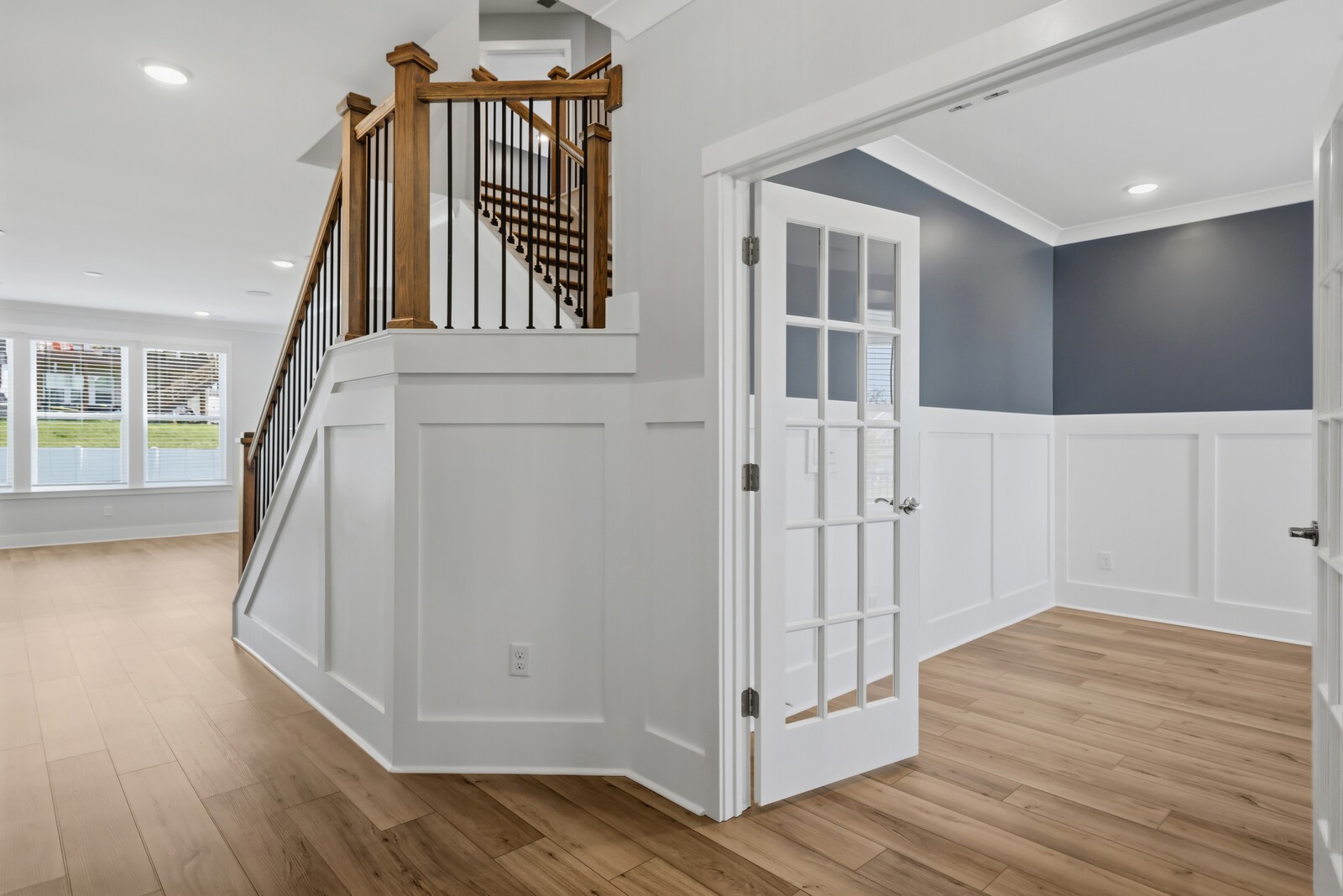 885 Rockwell Dr