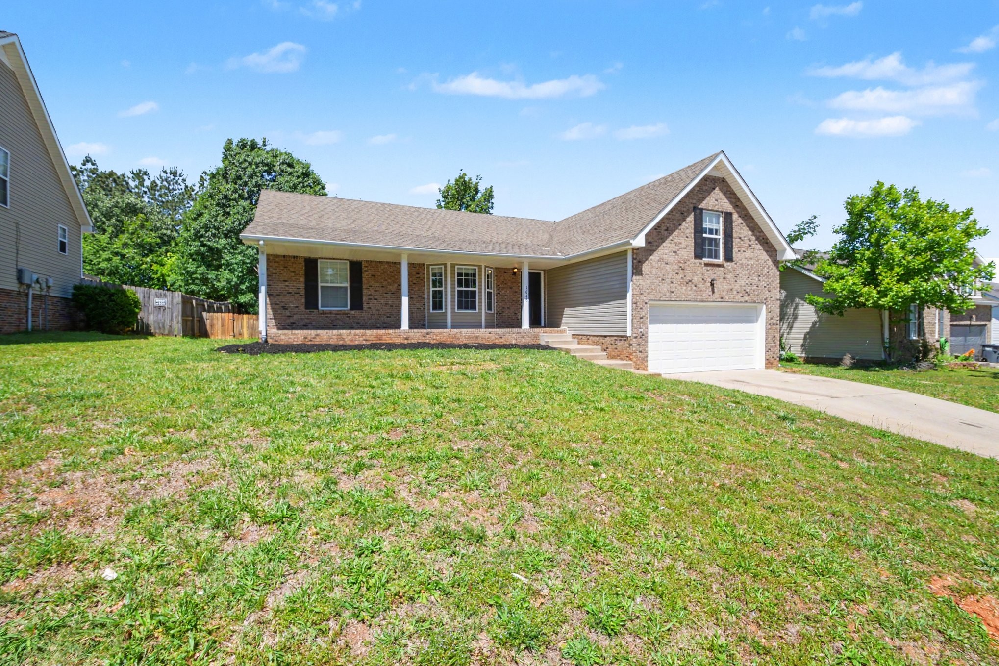 1648 Cedar Springs Cir