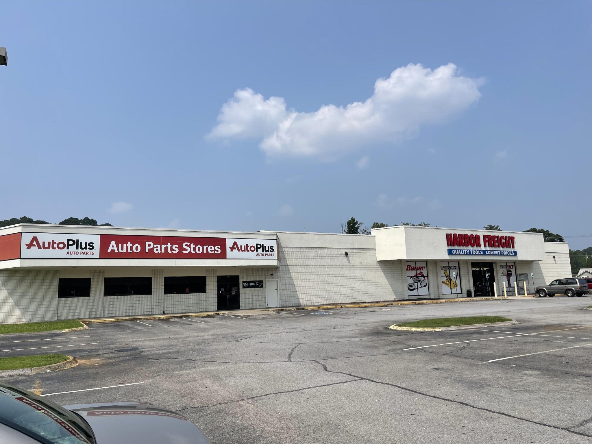 904 Decatur Pike