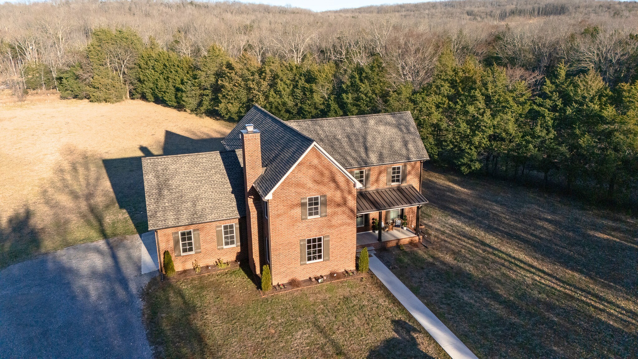 5689 Bradyville Pike