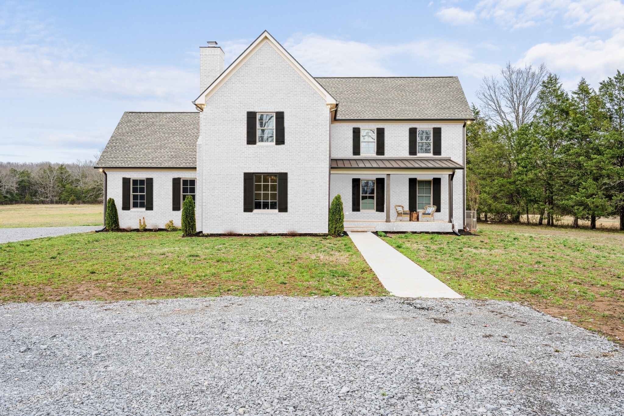 5689 Bradyville Pike