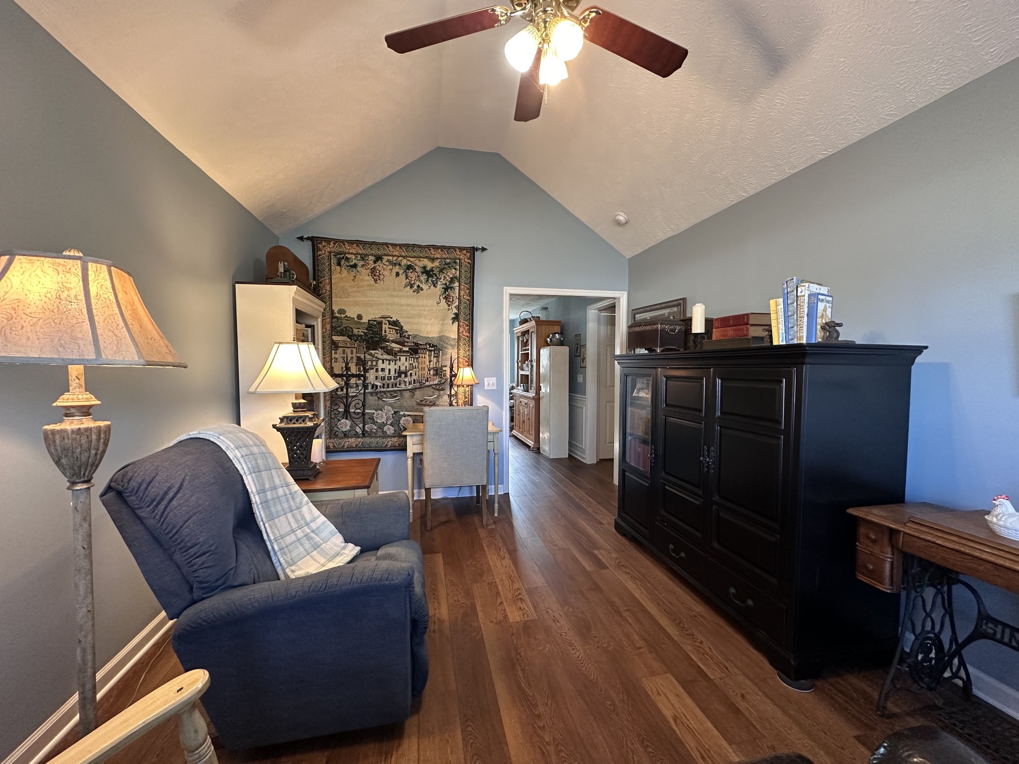 211 Homewood Dr