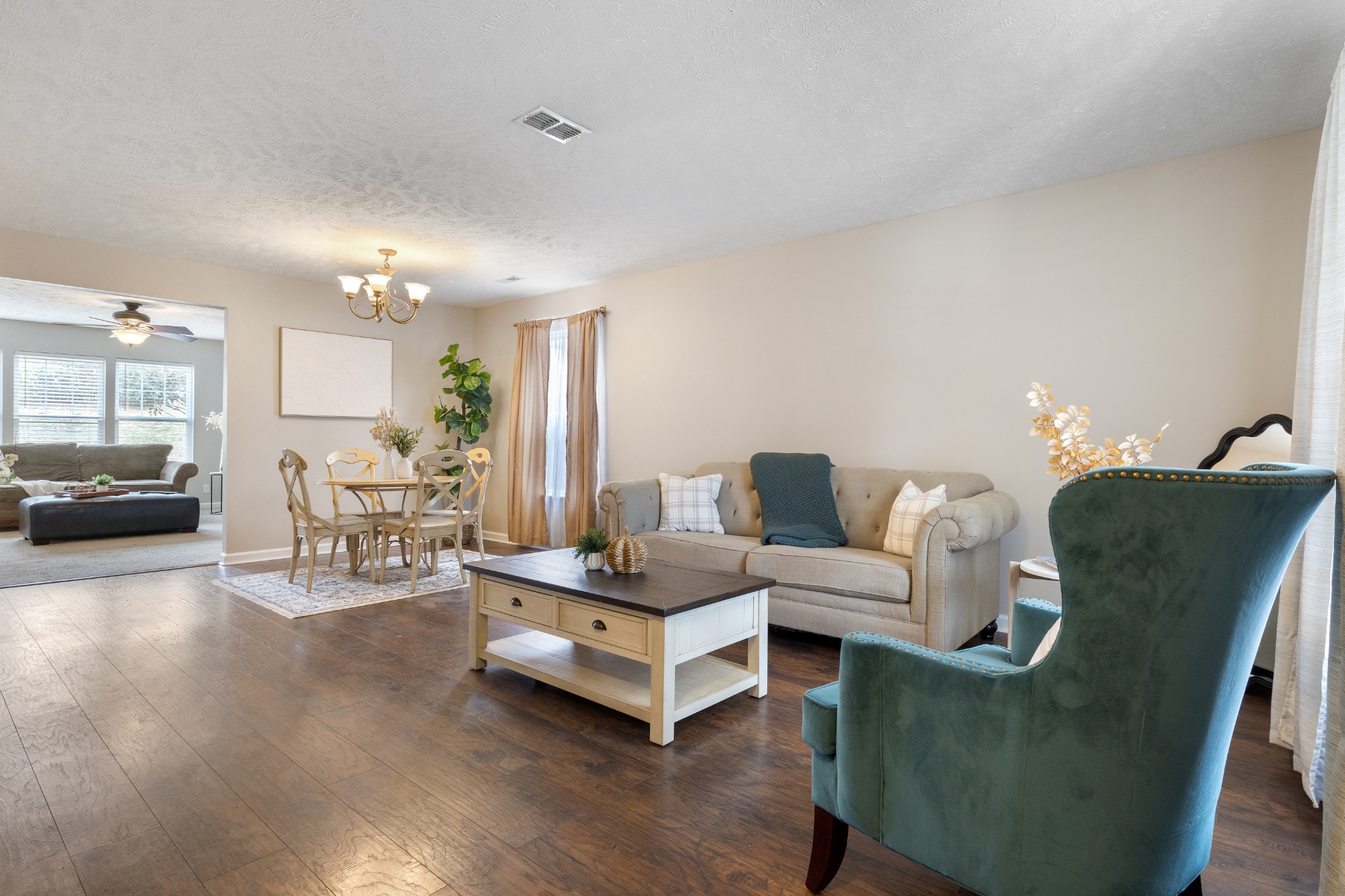 1022 Lexington Farms Dr