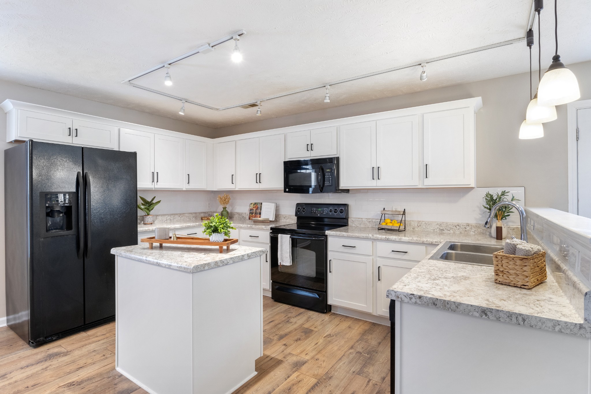 1022 Lexington Farms Dr