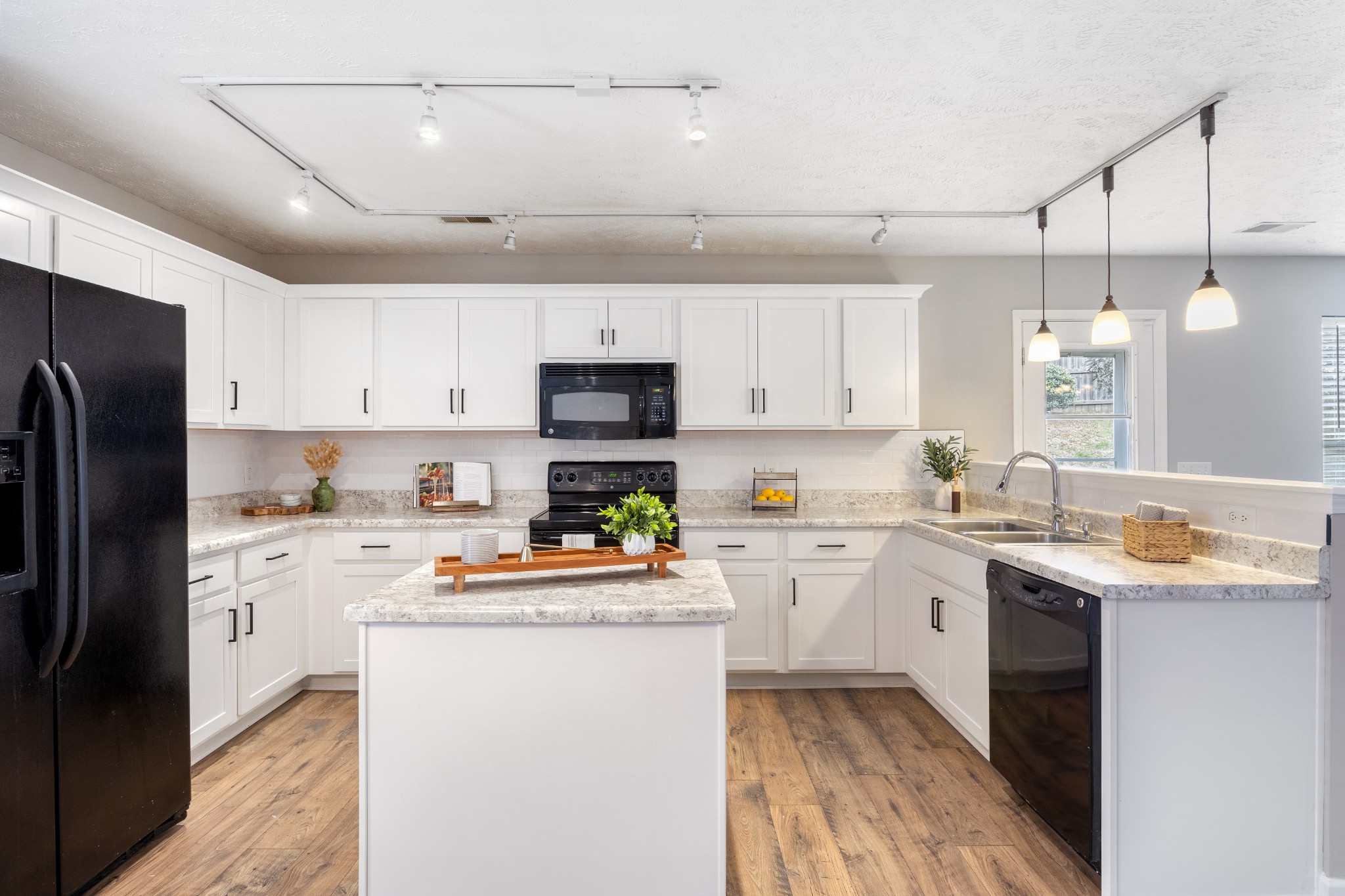 1022 Lexington Farms Dr