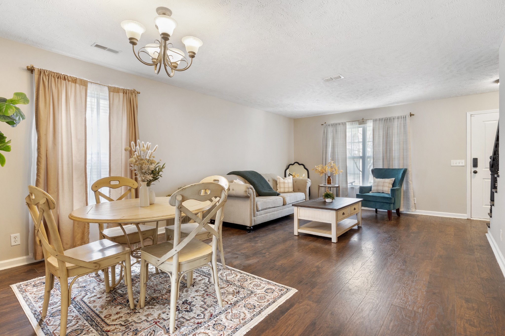 1022 Lexington Farms Dr