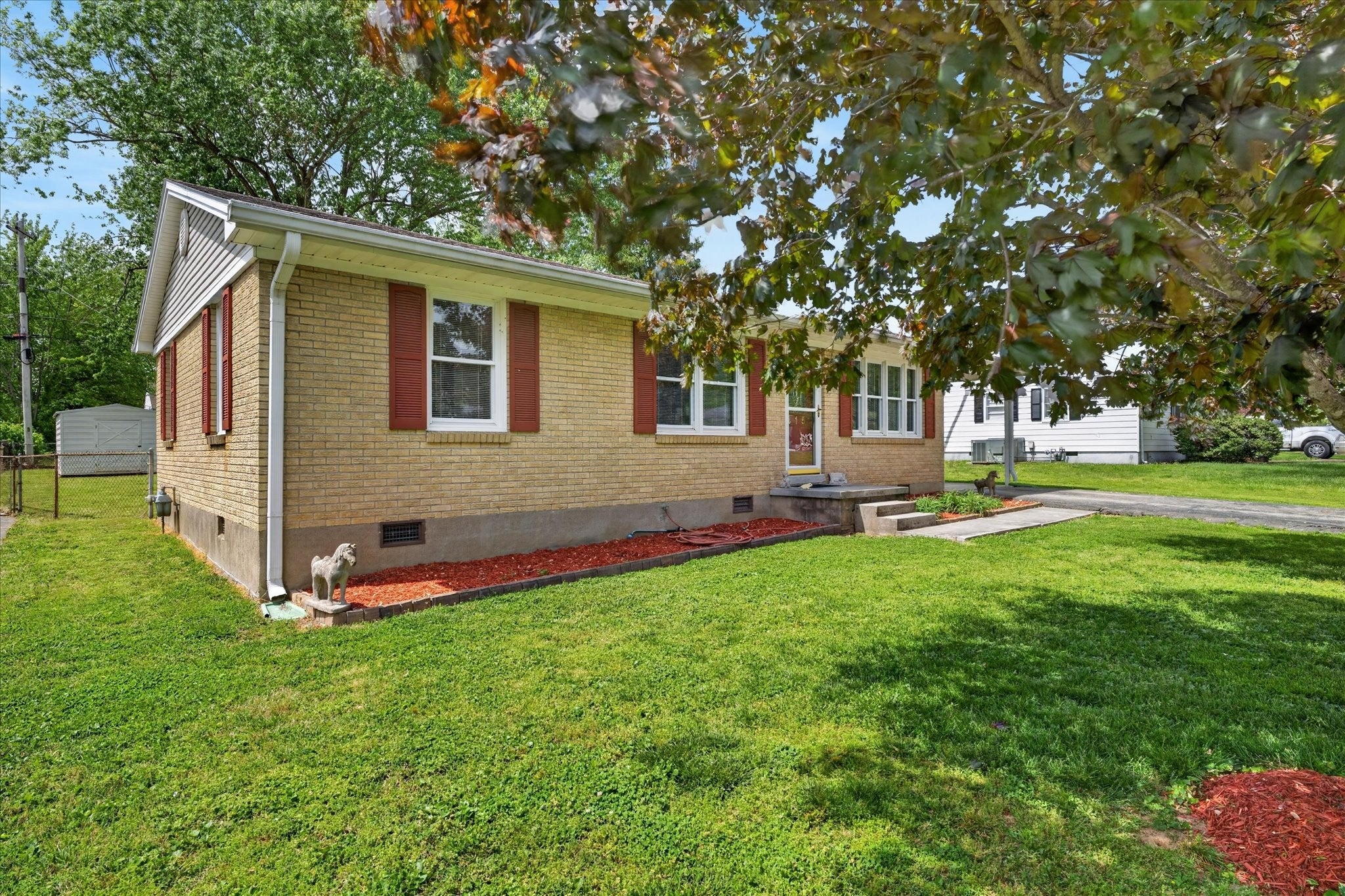 415 Elaine Dr