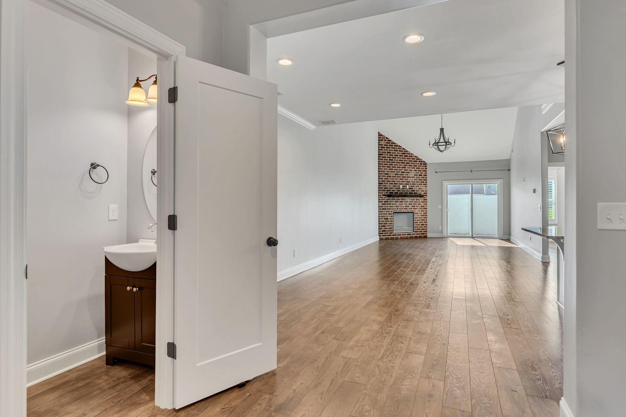 3508 Pershing Dr