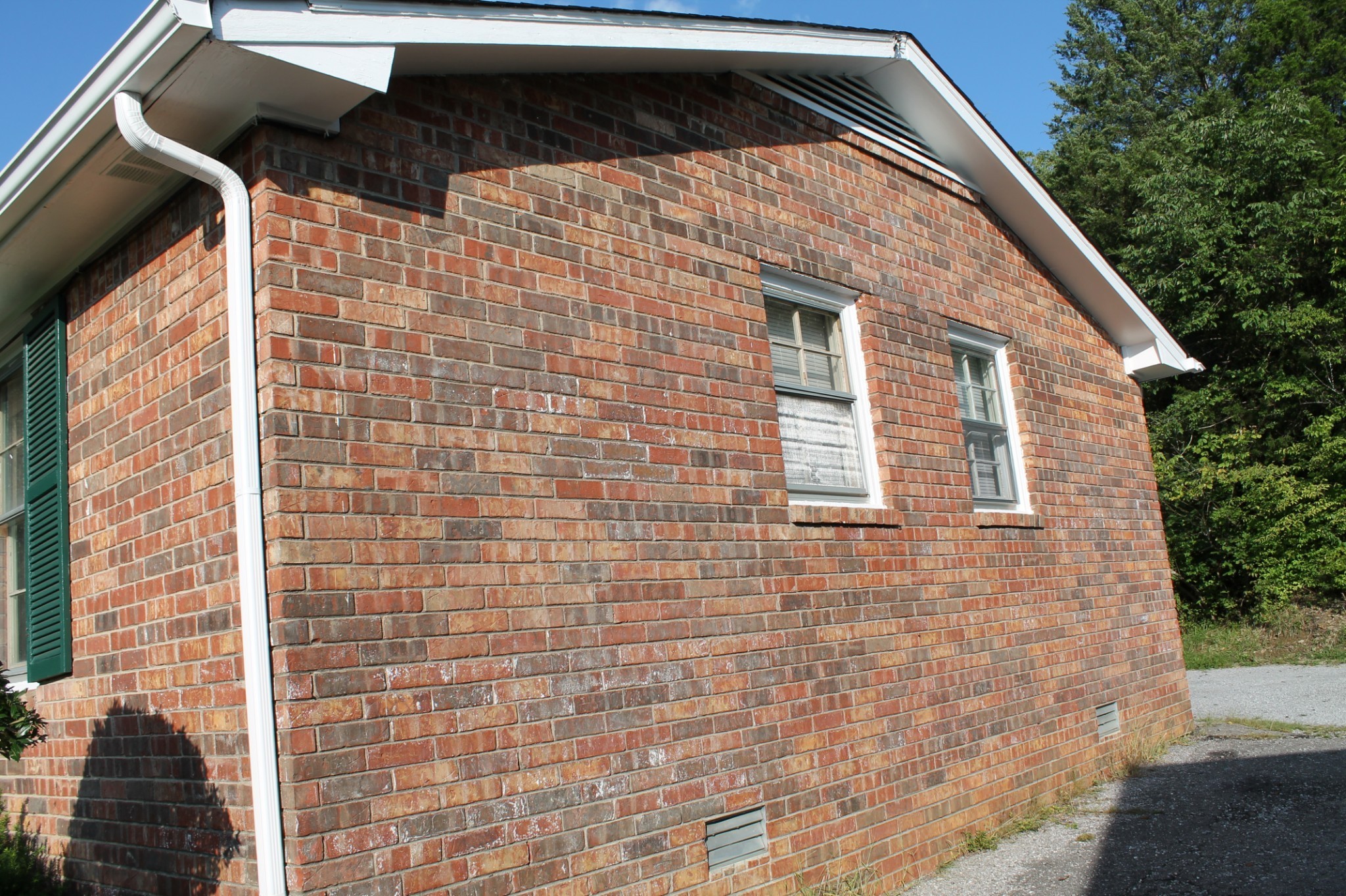 1008B Center Point Rd