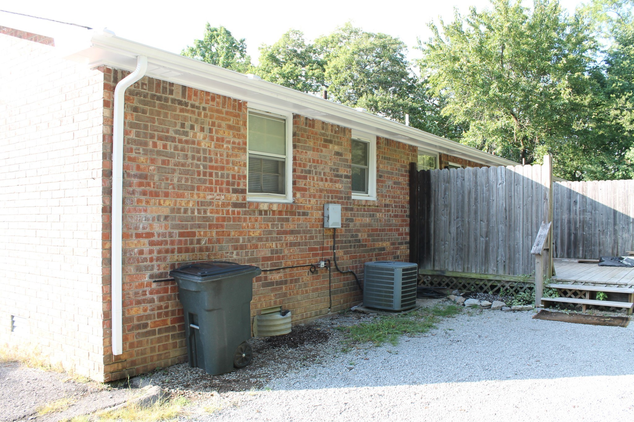 1008B Center Point Rd