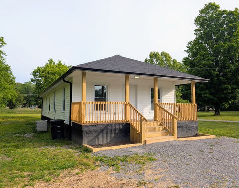 815 E Grundy St Tullahoma TN 37388