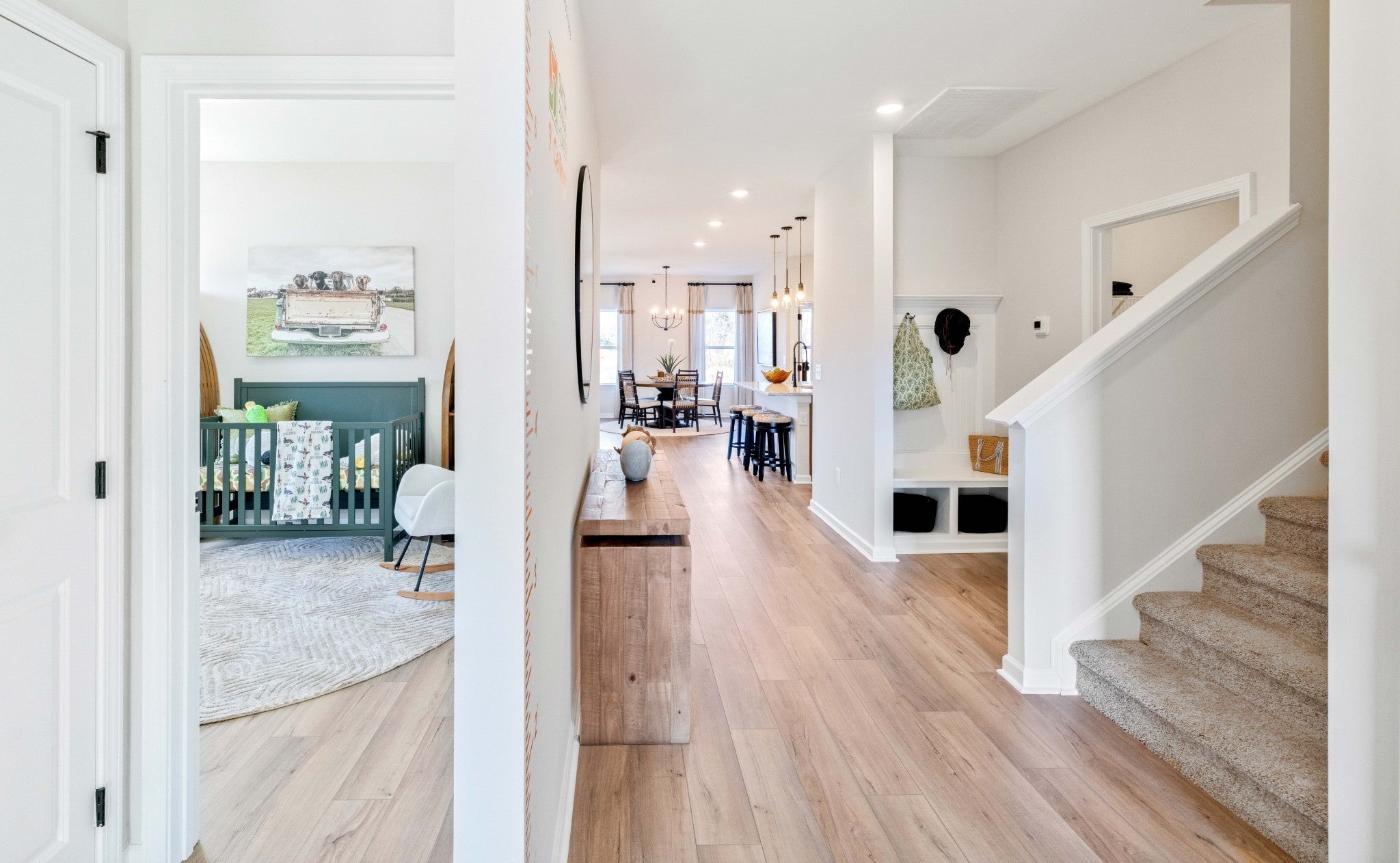 300 Claude Cir