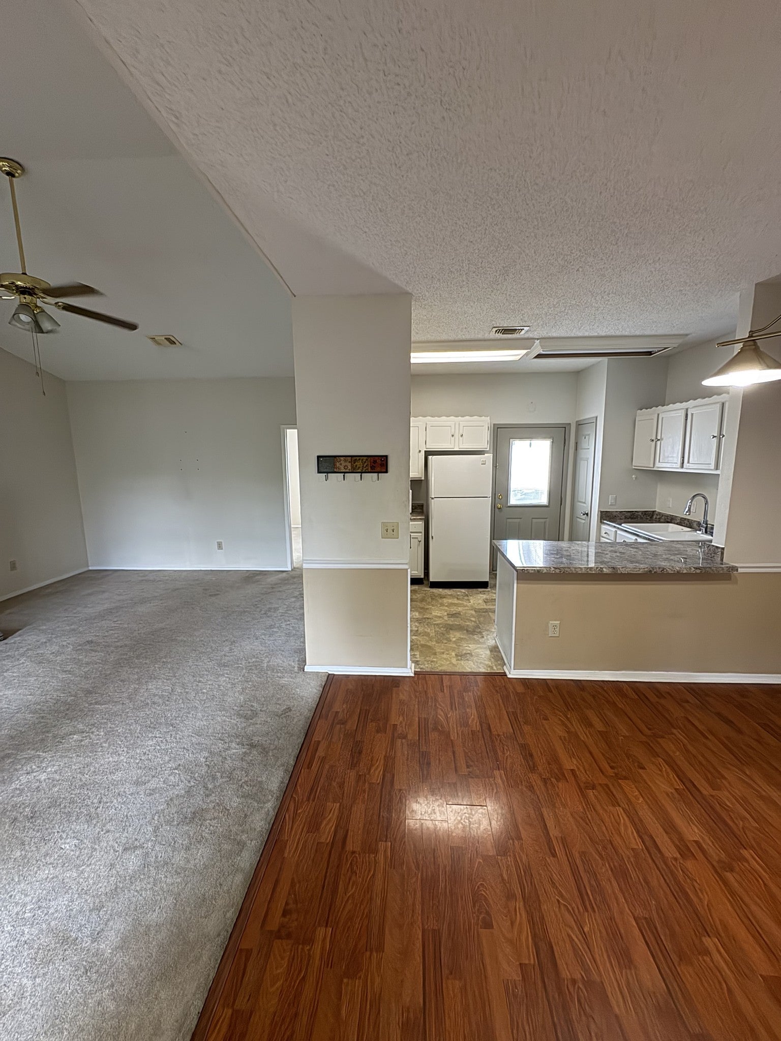 404 Laurel Hill Dr, Old Hickory TN 37138 2-bed condo, photo 4 of 17
