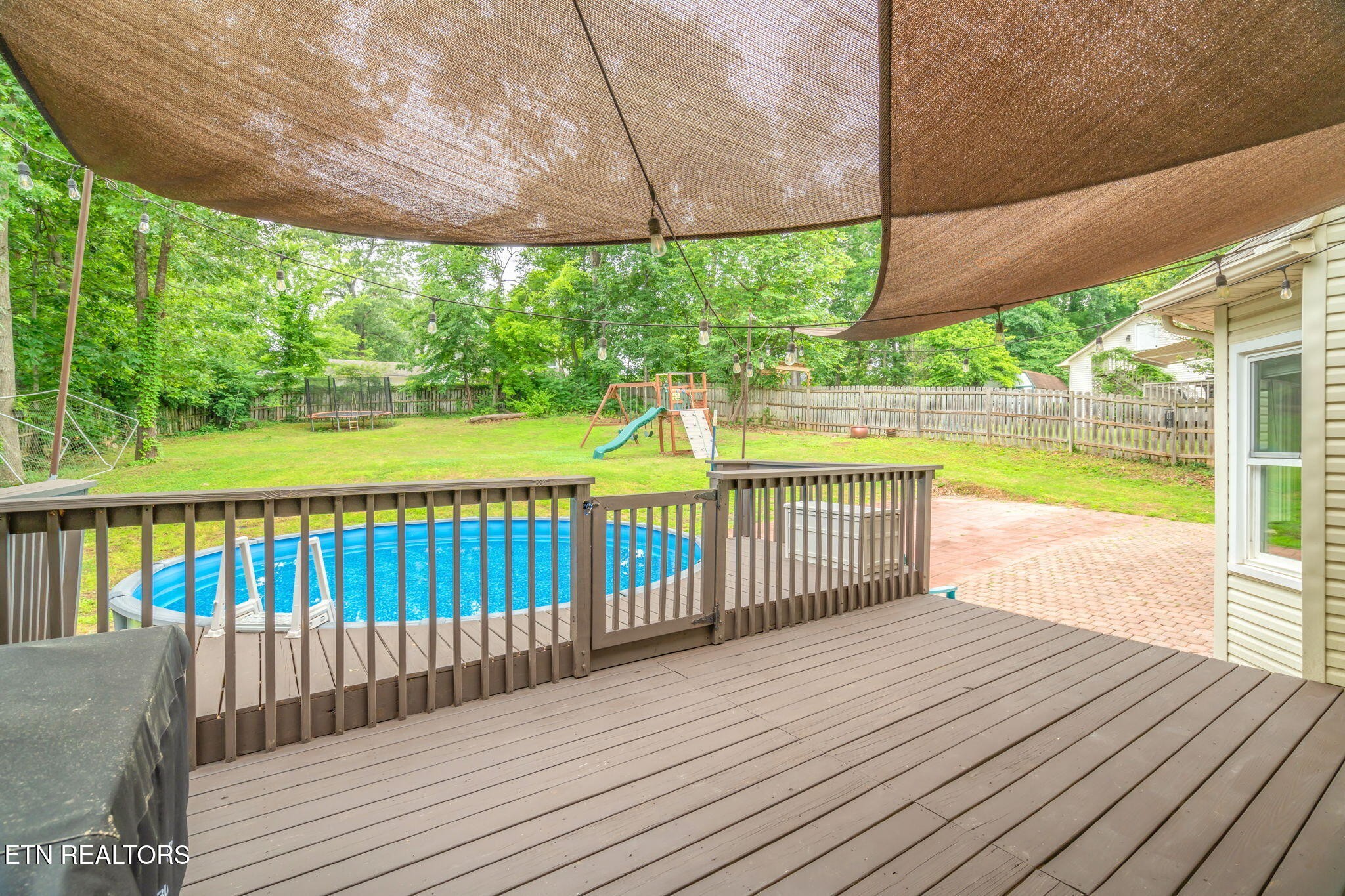 1825 Scenic Valley Lane