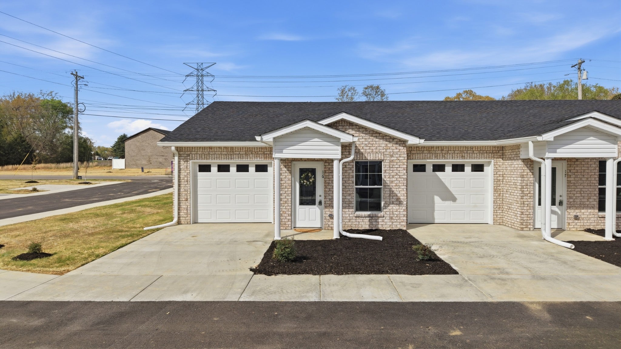 741 Kings Ln B-5