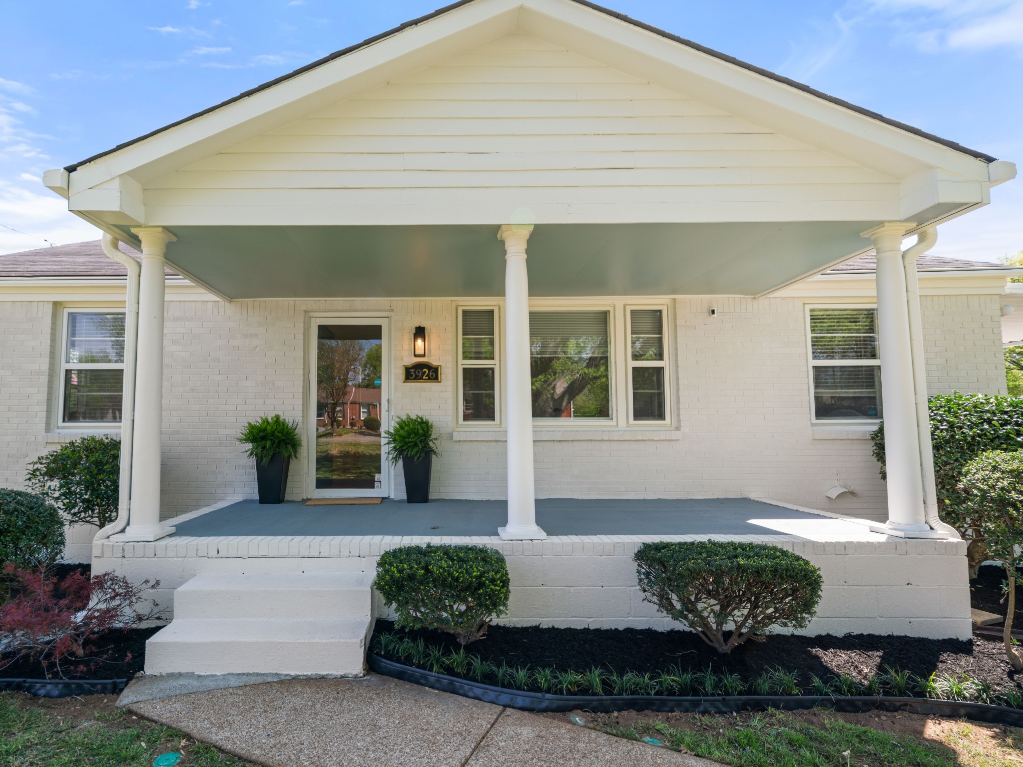 3926 E Ridge Dr