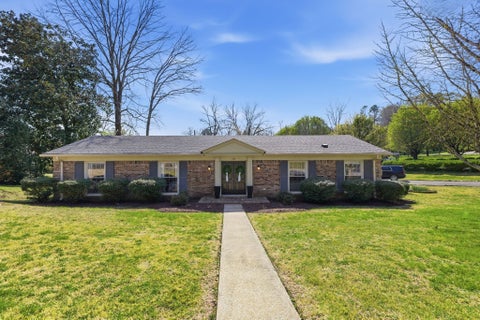 Photo of 120 Sunset Dr, Pulaski, TN 38478 (MLS # 3247547)