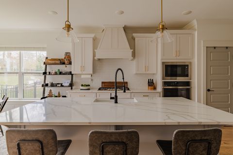 2604 Bramblewood Ln Thompsons Station TN 37179