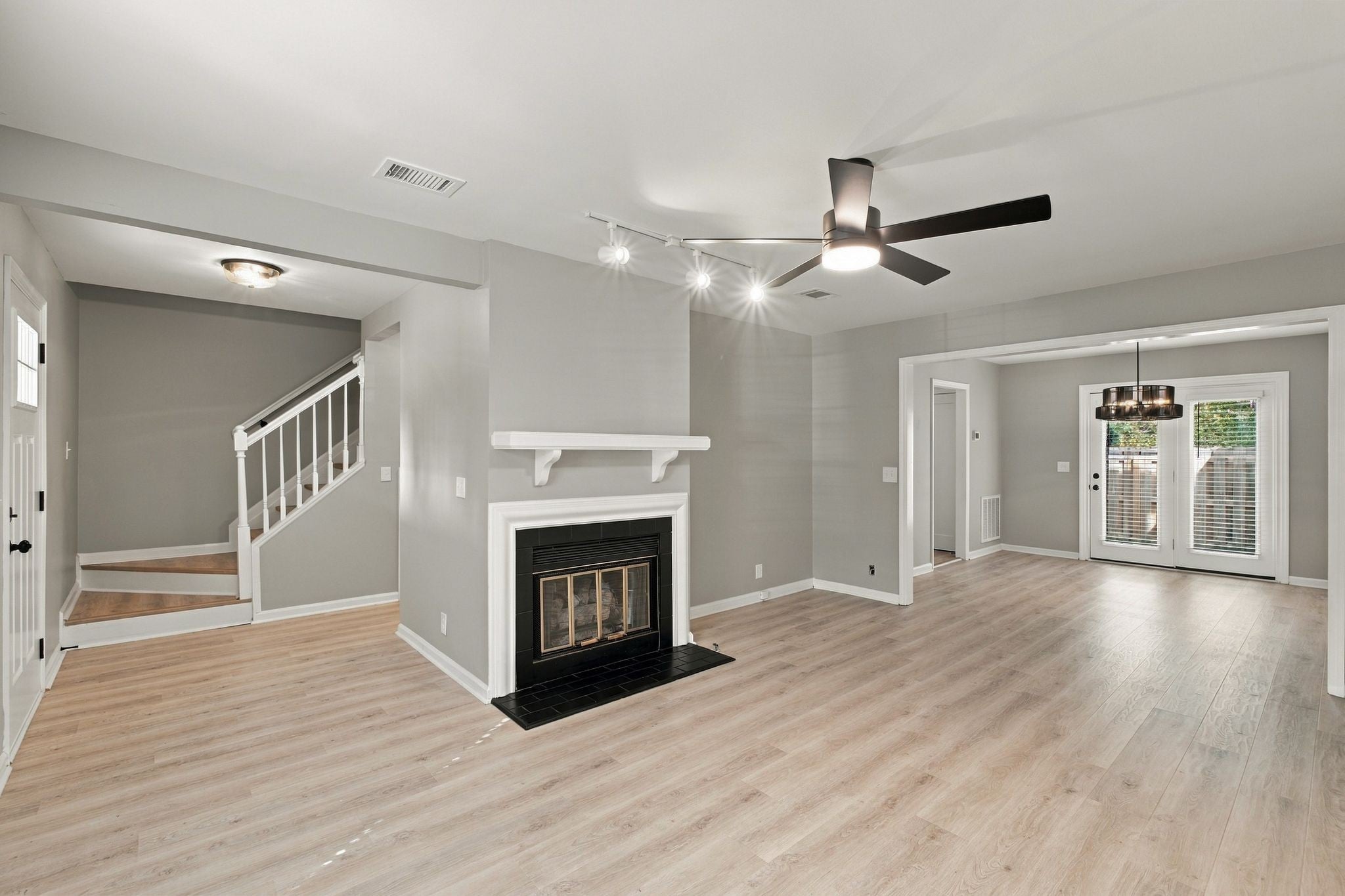 103 Cottage Pl