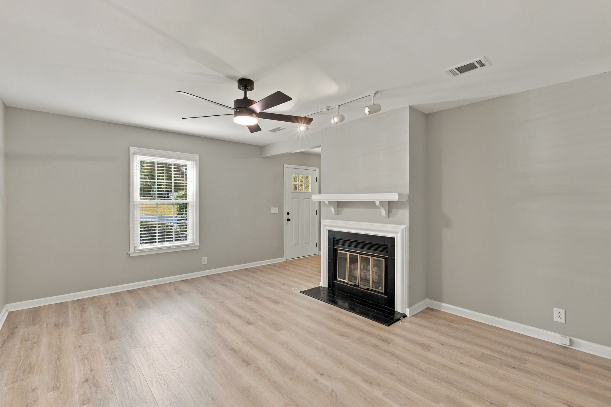 103 Cottage Pl