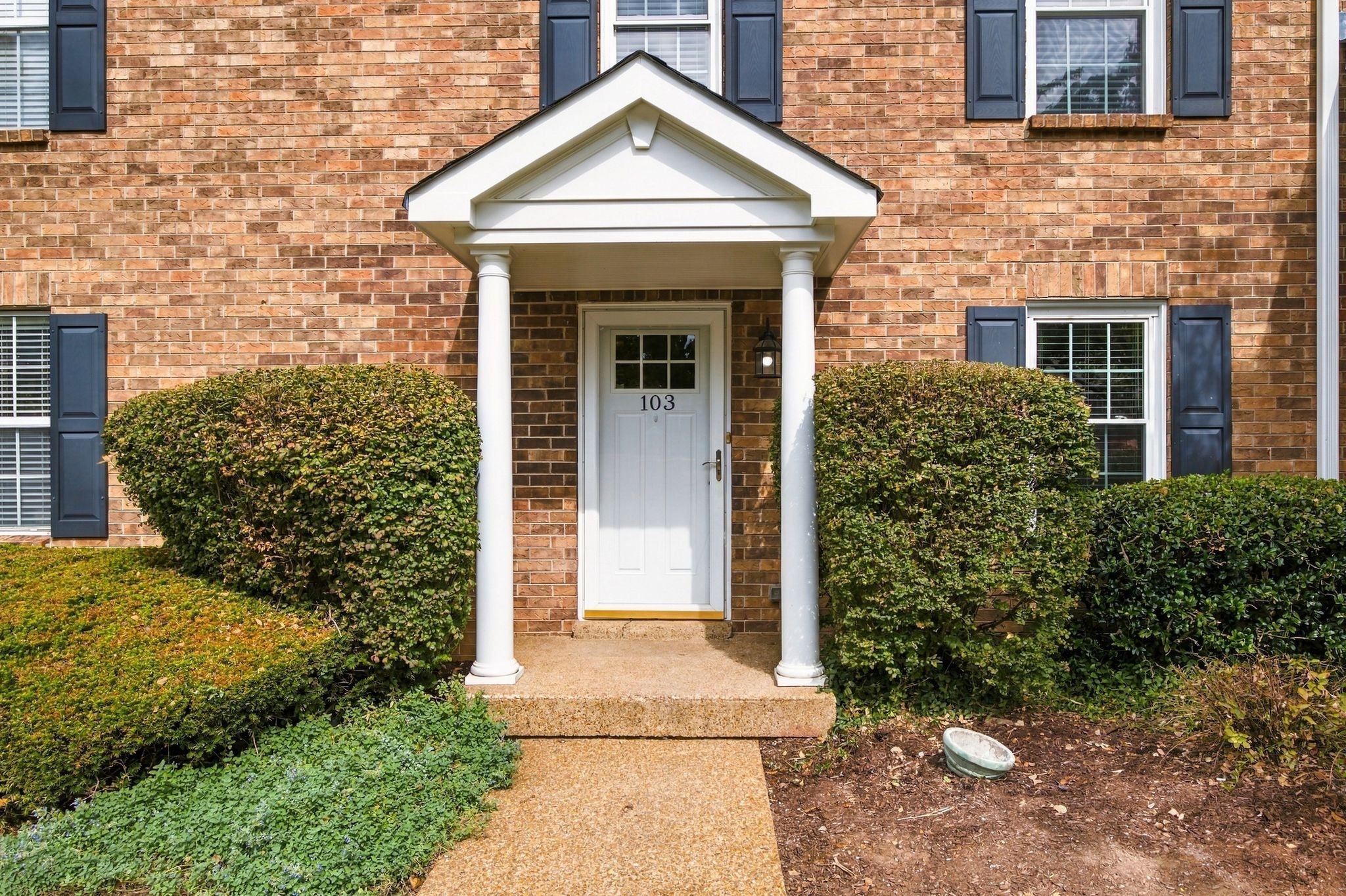 103 Cottage Pl