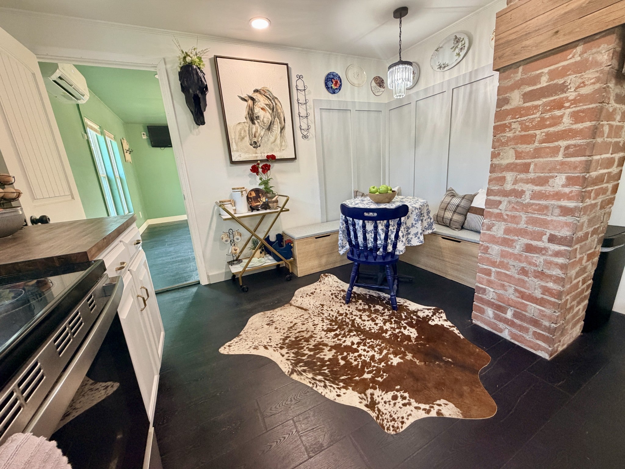 153 Ross Ave