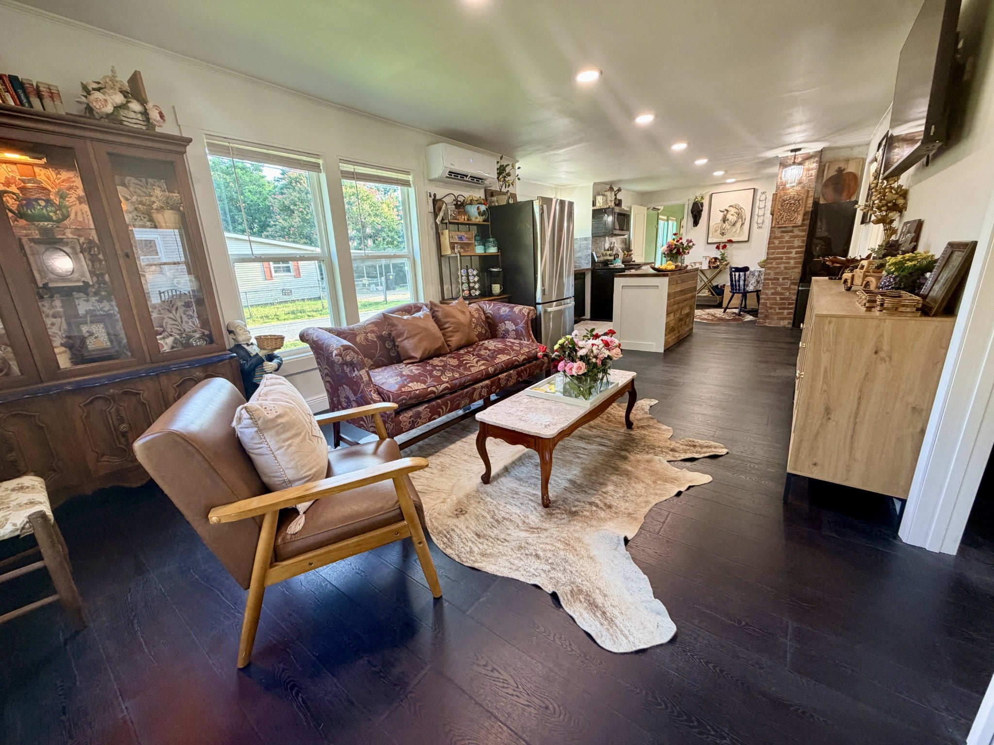 153 Ross Ave