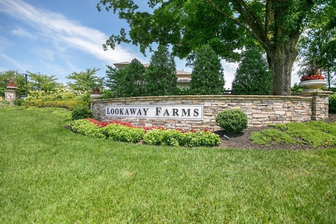 6132 Lookaway Cir