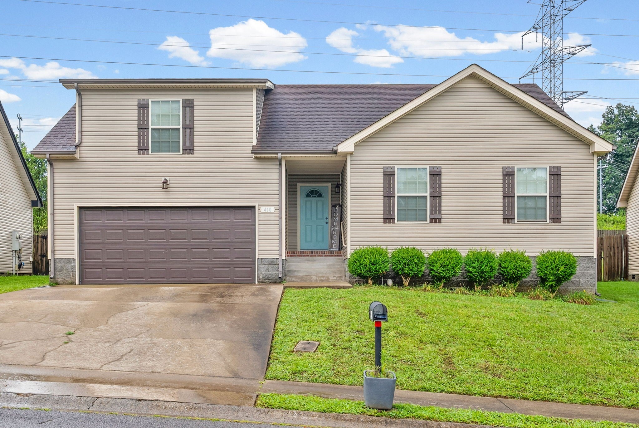 410 Zurich Ct
