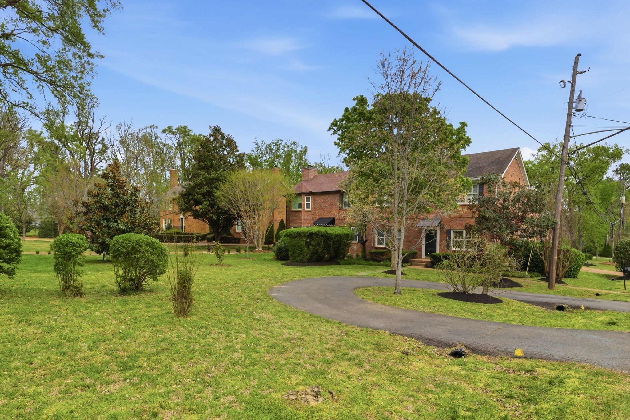 1148 Granny White Ct