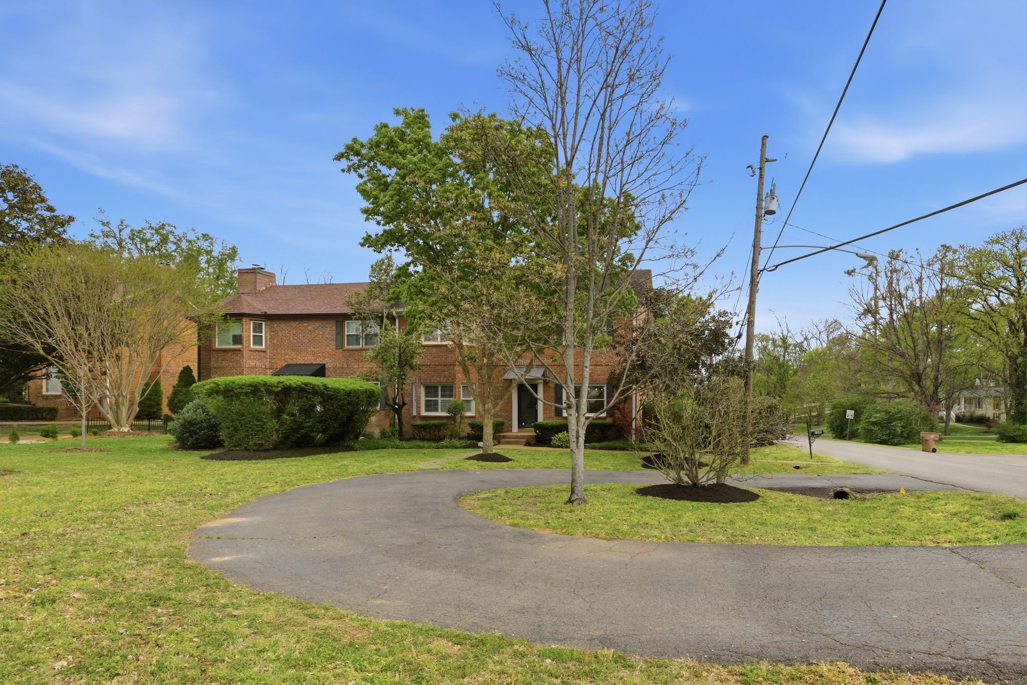 1148 Granny White Ct