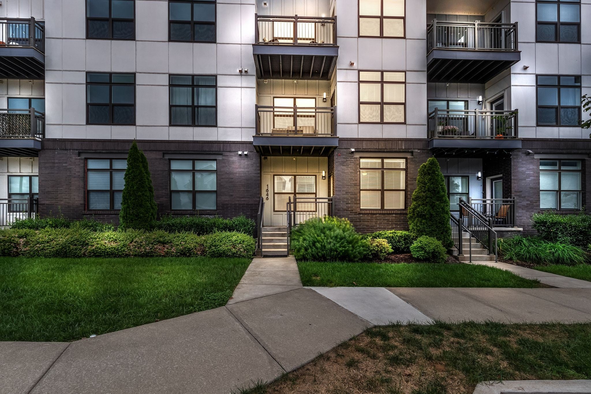 1-bed listing at 1646 54th Ave N, Nashville